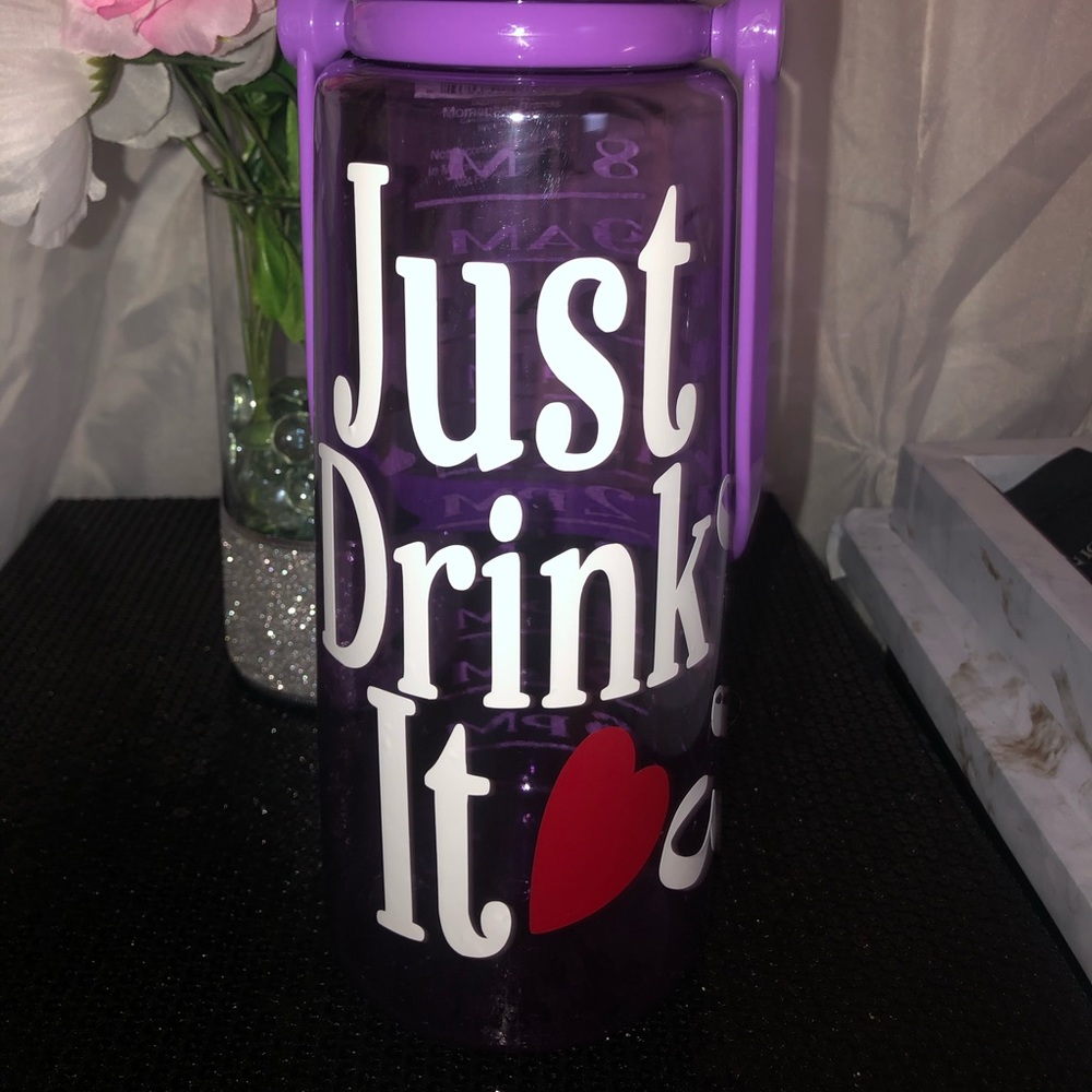Drink your water bottle personalized